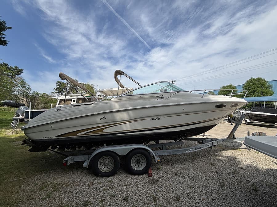 2000 Sea Ray 260 Overnighter - Image 1