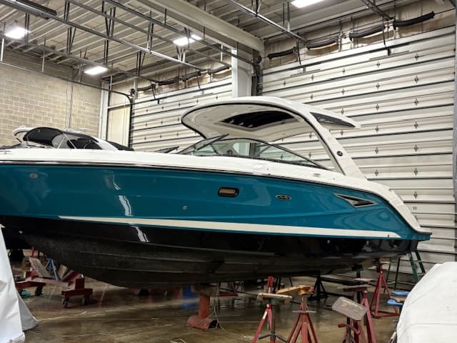 2025 Sea Ray 310 SLX - Image 1