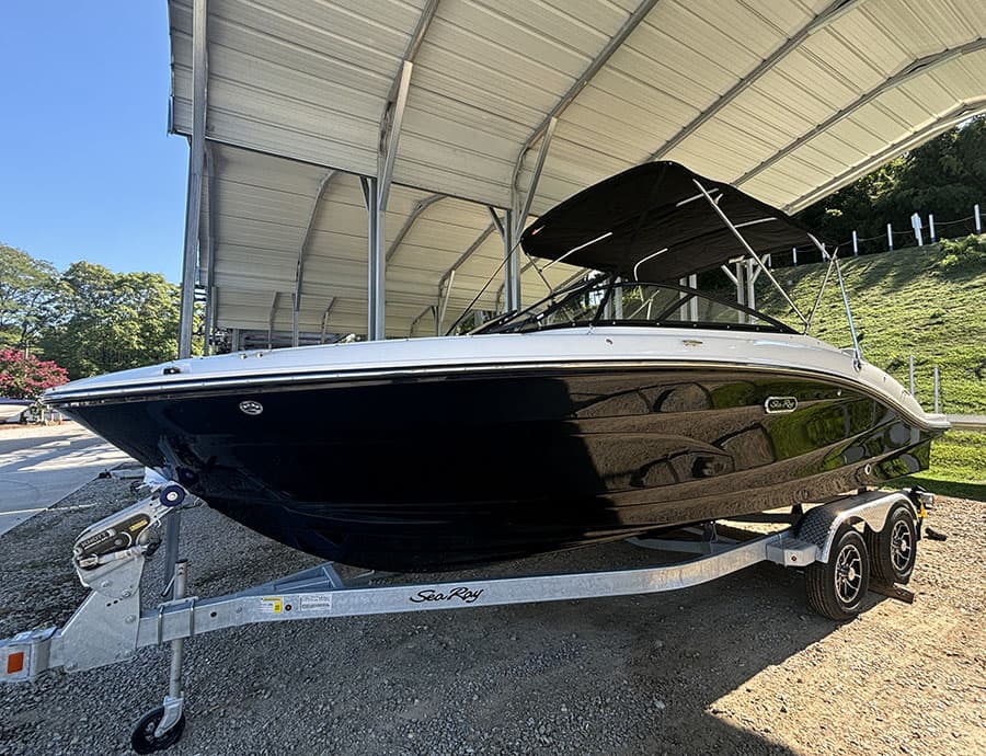 2025 Sea Ray SPX 210 - Image 1