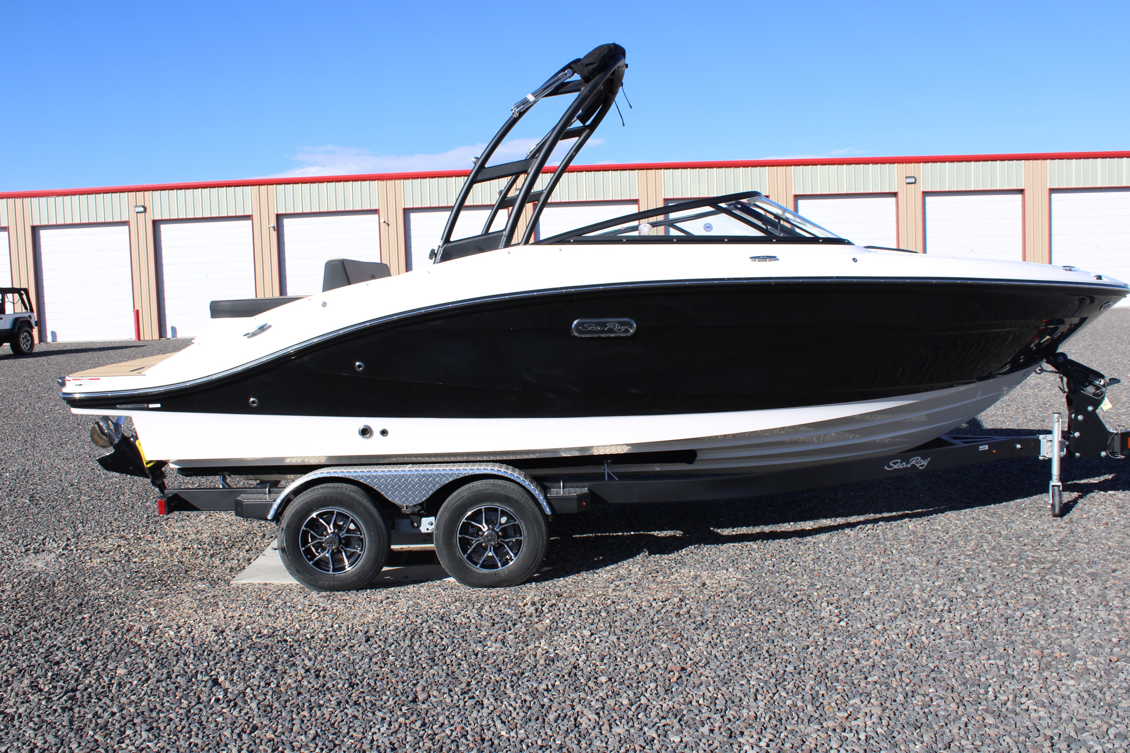 2026 Sea Ray 210 SPX - Image 1